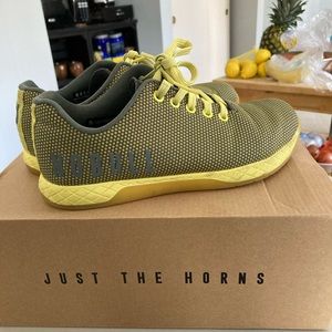 NoBull pixel trainers W8/M6.5 CrossFit Lifting GUC